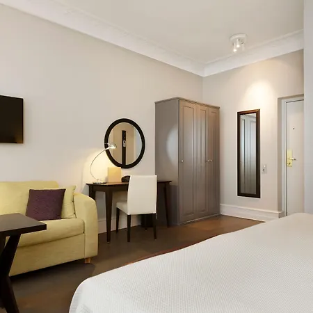 Hotell Elite Savoy 4*